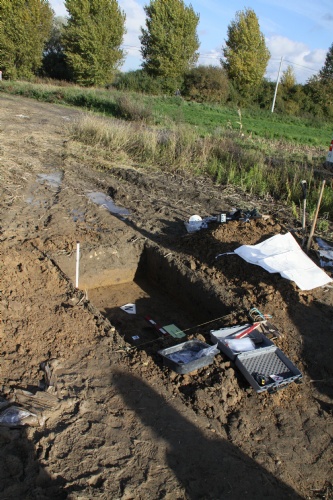Excavation of the remains at Comines-Warneton, Belgium on October 30th --picture copyright warveterans.be